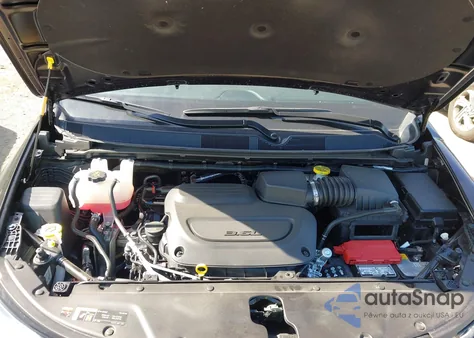 2025 Chrysler Pacifica Select from USA, damaged, VIN 2C4RC1BG7SR568608